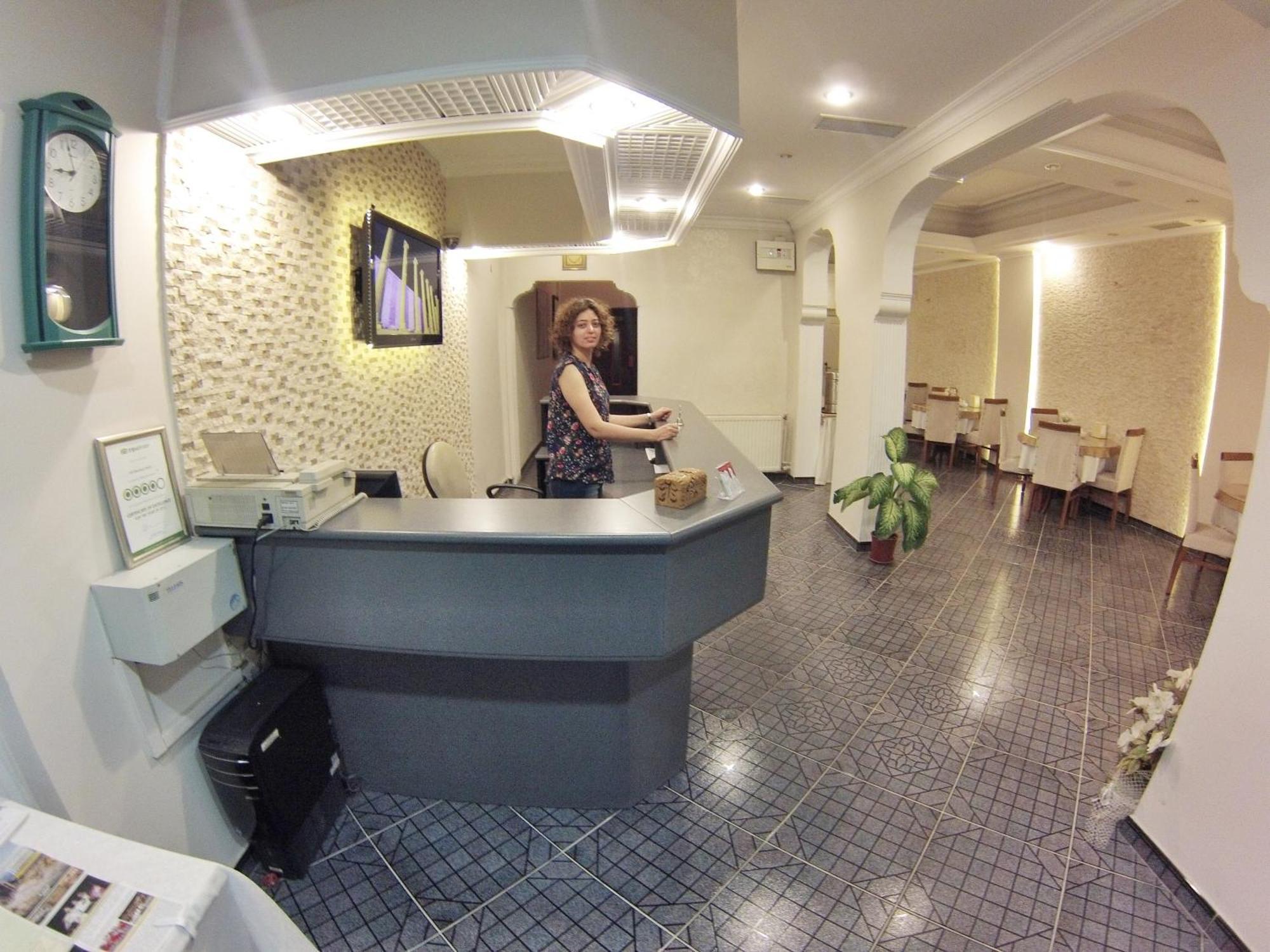 Anil Hotel Bergama Buitenkant foto